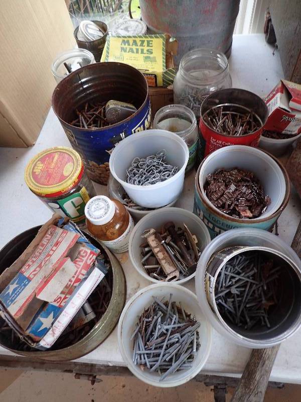 lot 1361 image: Lot Of Finish And Construction Nails