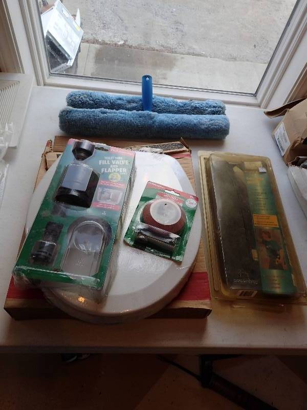 lot 1377 image: Window Squeegee And Toilet Seat And Shoulder Harness