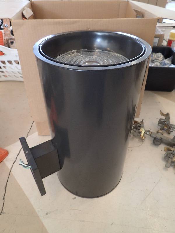 lot 1396 image: Lithonia Down lighting Lighting Fixture