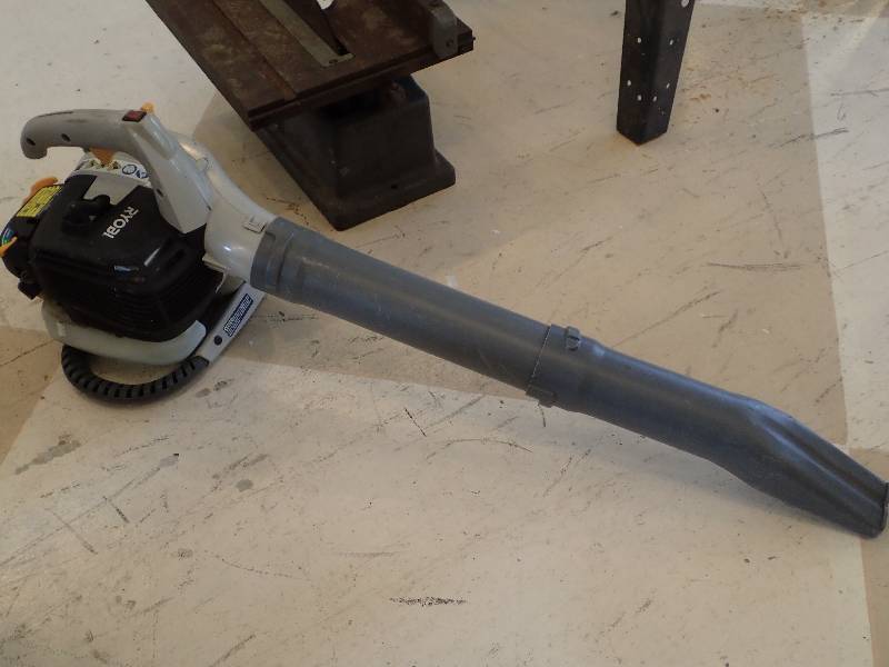lot 1402 image: Ryobi Gas Powered Pull Start Leaf Blower