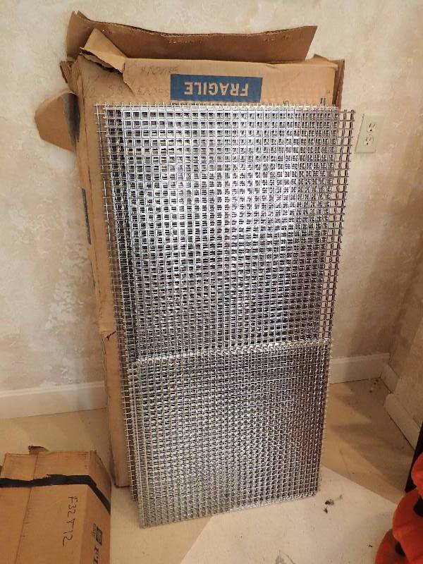 lot 1409 image: Lot Of Half Inch Chrome Square Lenses