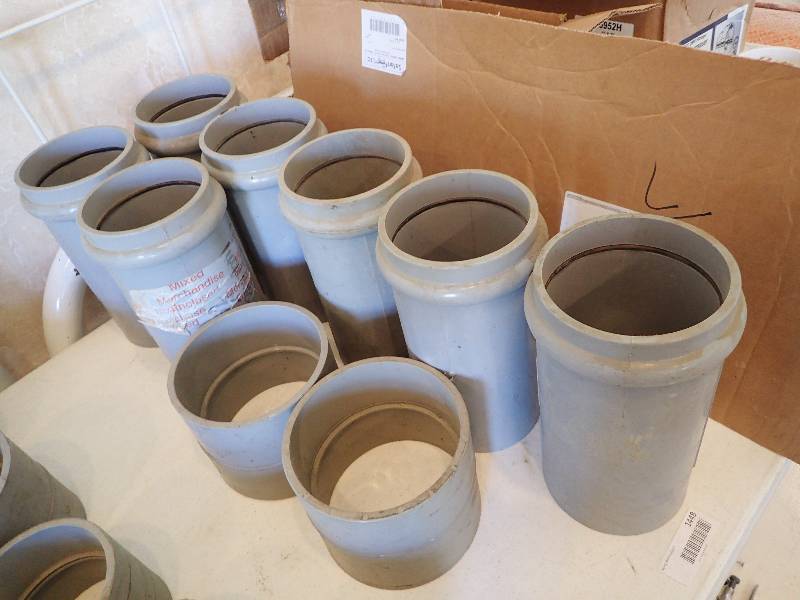 lot 1448 image: Lot Of 5� PBC Cantex Couplers