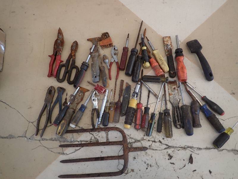 lot 1668 image: Assorted Lot Of Hand Tools, Pliers, And More