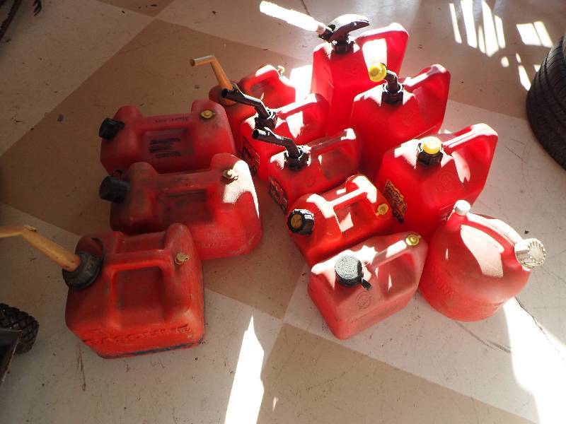 lot 1816 image: Large Lot Of Gasoline Cans