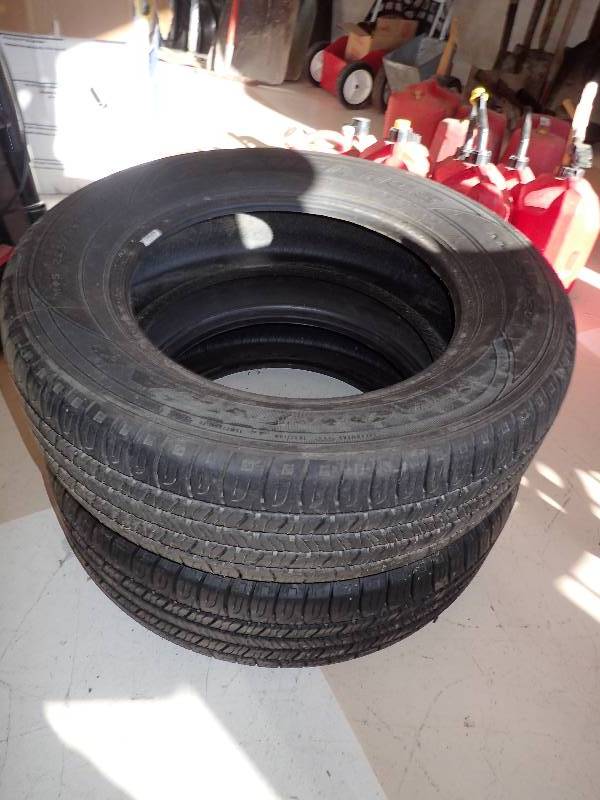 lot 1817 image: 2 Good Year All Season 22565 R17 Tires