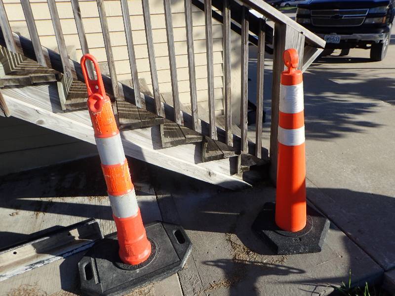 lot 1825 image: 2 Construction Cones