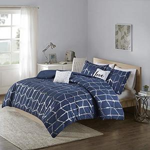 lot 50553 image: Intelligent Design Raina Comforter Microfiber Metallic Print Geometric,NavySilver,King