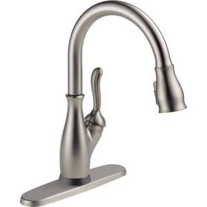 lot 51281 image: Delta Leland Single Handle Pull-Down Kitchen Faucet in Spotshield Stainless 9178T-SP-DST