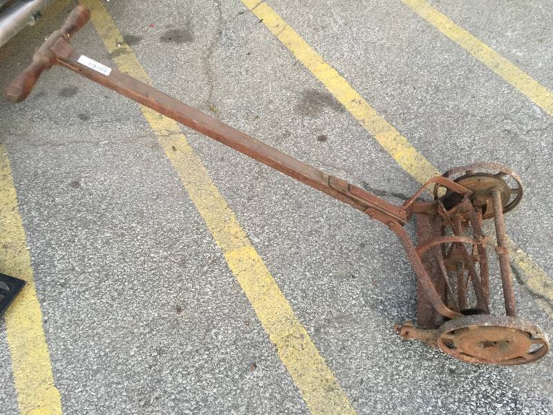 lot 1873 image: ANTIQUE PUSH MOWER