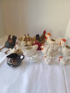 lot 1038 image: Chickens, ceramic, porcelain, more