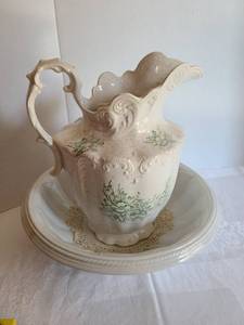 lot 1116 image: E.P.P. CO pitcher 12.5 tall, bowl with chip