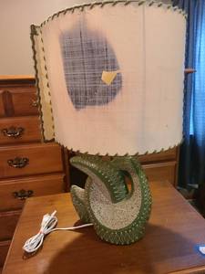 lot 1206 image: MCM chalkware F.A.I.P. lamp, 24 tall, original shade has tear