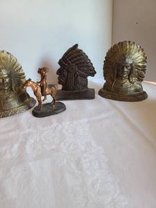 lot 1233 image: Iron bookends and a broken copper figurine