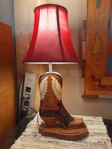 lot 1326 image: Cowboy boot lamp. Approximately 20 tall. Works