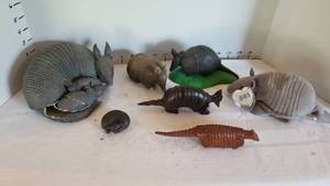lot 1365 image: Assorted Armadillos