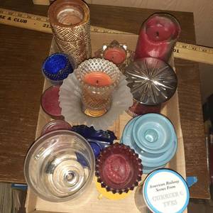 lot 1420 image: Miscellaneous candles and candle holders