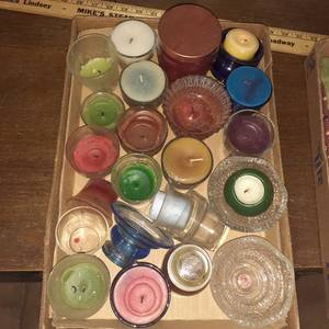 lot 1421 image: Miscellaneous candles and candle holders
