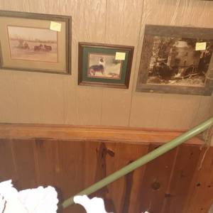 lot 1434 image: (3) pcs. of wall decor. Sizes are photographed