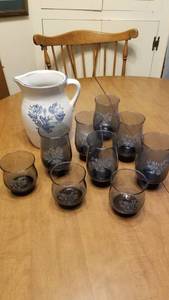 lot 1501 image: Pfaltzgraff pitcher (chip repaired) water and juice glasses