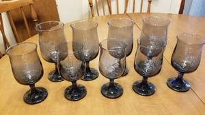 lot 1503 image: Pfaltzgraff stemmed wine glasses 2 sizes total of 9