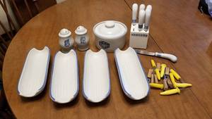 lot 1505 image: Pfaltzgraff corn holders, butter tub, salt & pepper shakers, butter spreaders and holders