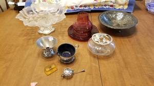 lot 1518 image: Footed candy dish approx 4 12, silverplare bowl, candle holder and more