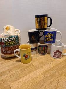 lot 1651 image: Mugs and coffee filters
