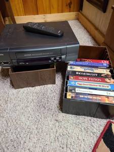 lot 2002 image: Sanyo VCR, remote, tapes