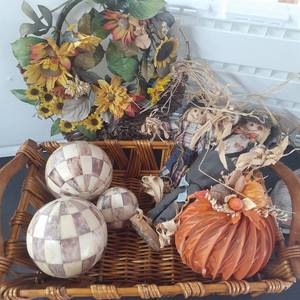 lot 3019 image: Fall decor. 20 inch basket with 10 and 14 inch scarecrows, plastic balls, pumpkin and more