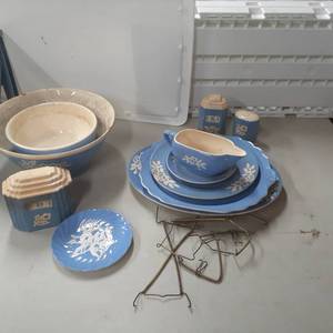 lot 3027 image: 5 pcs. Cameo ware by Harker and 7 pcs. white rose Carv-Kraft, also by Harker. Some have chips. See pictures