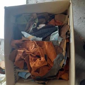 lot 3041 image: Another large box of scrap leather and more