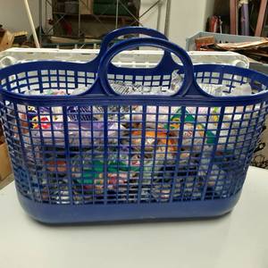 lot 3069 image: Plastic basket full of beanie babies (57pcs.)