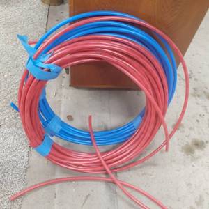lot 3085 image: Plumbing. Sharkbite tubing. Red and blue, both are 12