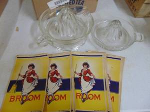 lot 1770 image: Pair of Juicers