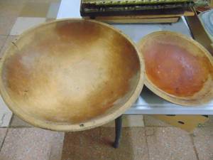 lot 1777 image: Pair of Wooden Bowls