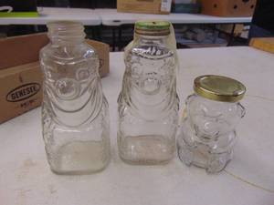 lot 1832 image: Grapette Clown Jars and More