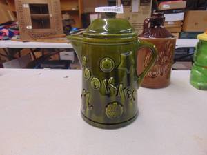 lot 1843 image: Cookie Jar - Unmarked