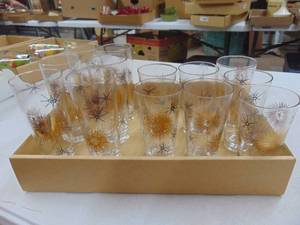 lot 1893 image: Amoeba Glasses