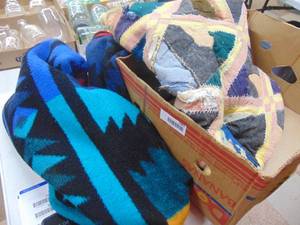 lot 1901 image: Pair of Quilts