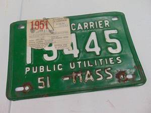 lot 1917 image: Massachusets license Tag