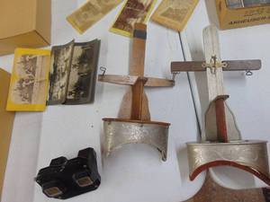 lot 1919 image: Stereo Graph Viewers and Cards