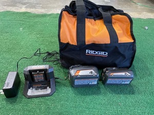 lot 23997 image: Rigid - 18v Lithiumion Battery - 4ah &amp 2ah Battery Pack and Charger - Retail $129.00