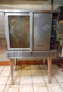 lot 105 image: Imperial Convection Oven - Gas 61 H x 38 W x 45 D