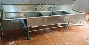 lot 111 image: 10 ft Stainless Steel 3 Compartment Commercial Sink with Left & Right Drainboards - (24 x 24 x 12 Bowls)
