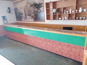 lot 157 image: Long Bar With Sink - 18 ft 4 12 Long