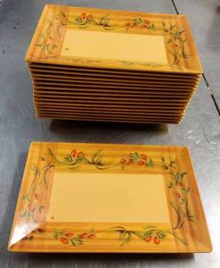 lot 221 image: Lot of 17 - Yanco OL-212 Olive 12 x 7 12 Melamine Rectangular Plates