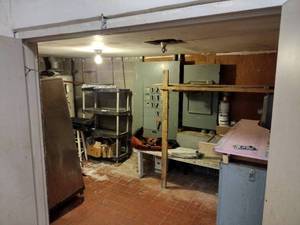 lot 227 image: Contents of Room (Hot Water Heater & Fuse Boxes Not Included)
