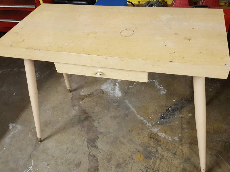 lot 1014 image: Handy desk with wood spindle legs and a drawer needs to be re purposed or re finished