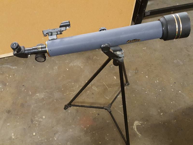 lot 1028 image: Check out the stars from the back porch with this Galileo F600 X 50MM telescope