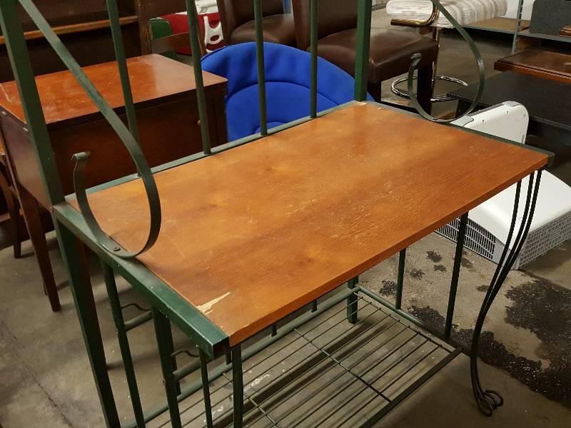 Hunter Green HD metal Bakers Rack with top wood shelf 80" overall